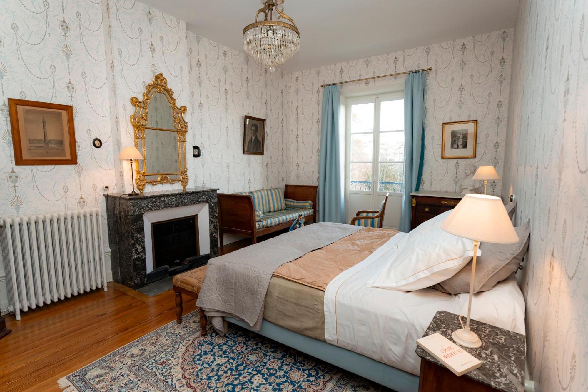 Bed and Breakfast Domaine De Montclair Pommiers  Экстерьер фото