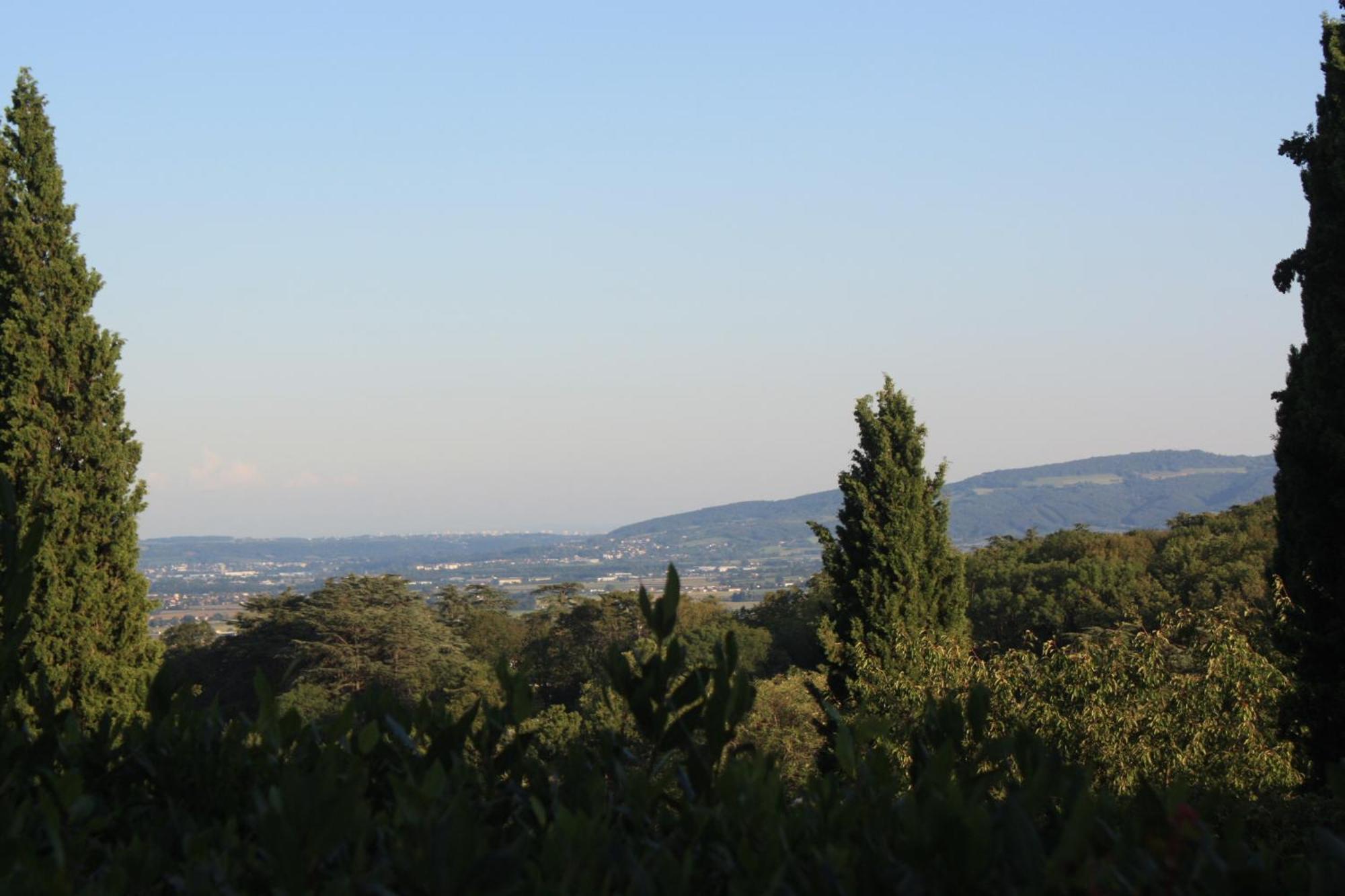 Bed and Breakfast Domaine De Montclair Pommiers  Экстерьер фото